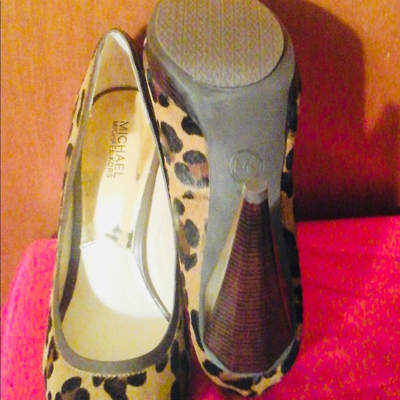 BNWT Michael by Michael Kors Heels - Picture 3 of 4
